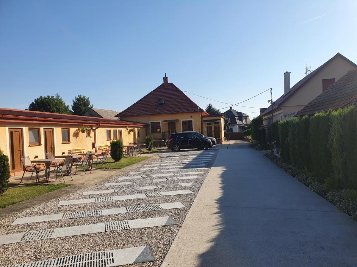Apartamento Privat U Jozefa Foeldesa Veľký Meder Exterior foto